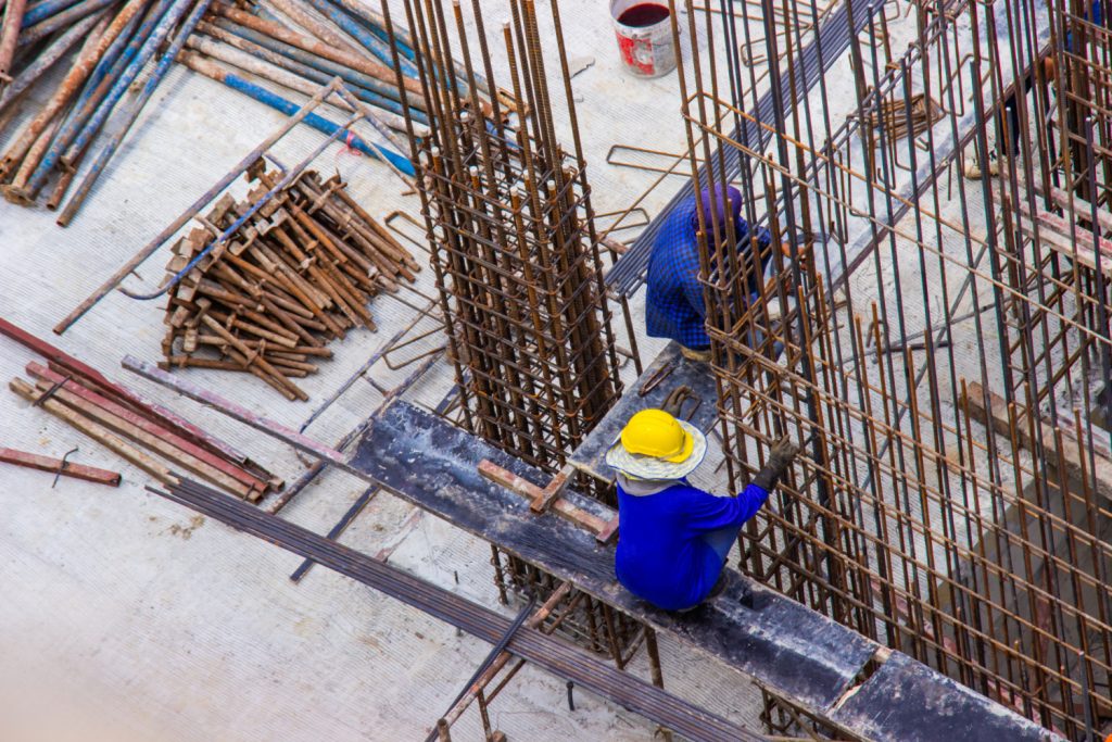 Construção civil cresce 2,9% no início de 2026 e retoma ritmo de expansão
